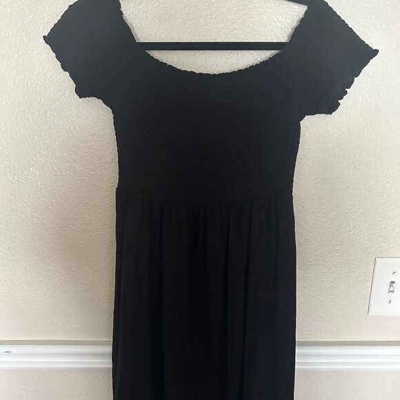 BLACK Juniors' Rewind Smocked Tiered Strapless Off the Shoulder Skater Dress - Picture 2 of 4